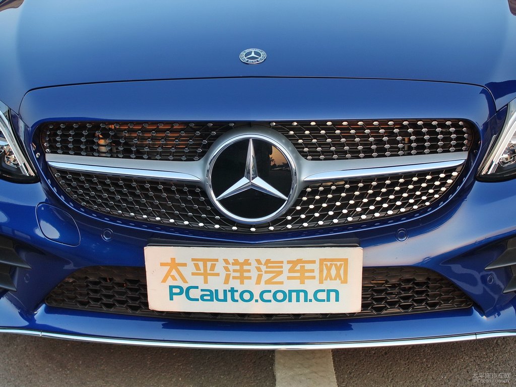寶石藍(lán)奔馳C級(jí)車頭外觀圖片