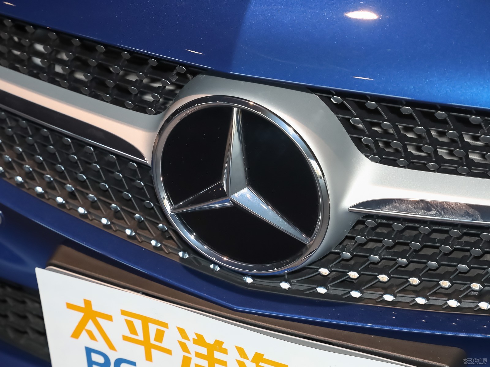 奔馳C級外觀高清大圖