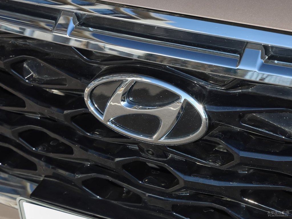 流沙金北京現(xiàn)代ix25車(chē)頭外觀圖片