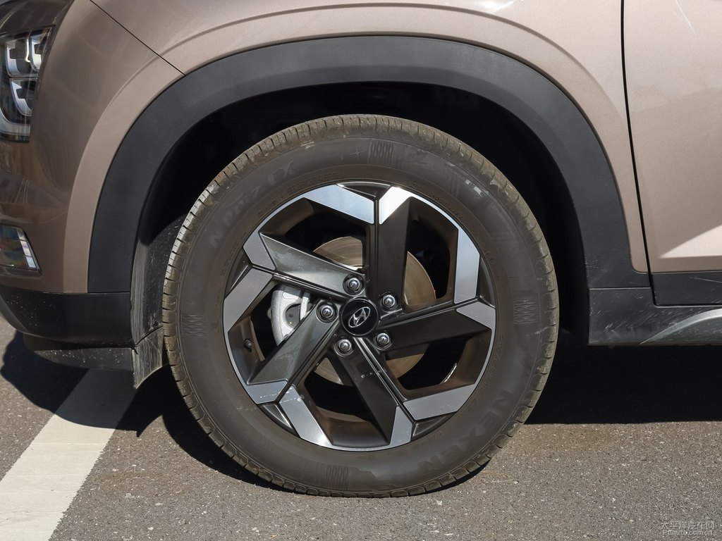 流沙金北京現(xiàn)代ix25車身外觀圖片