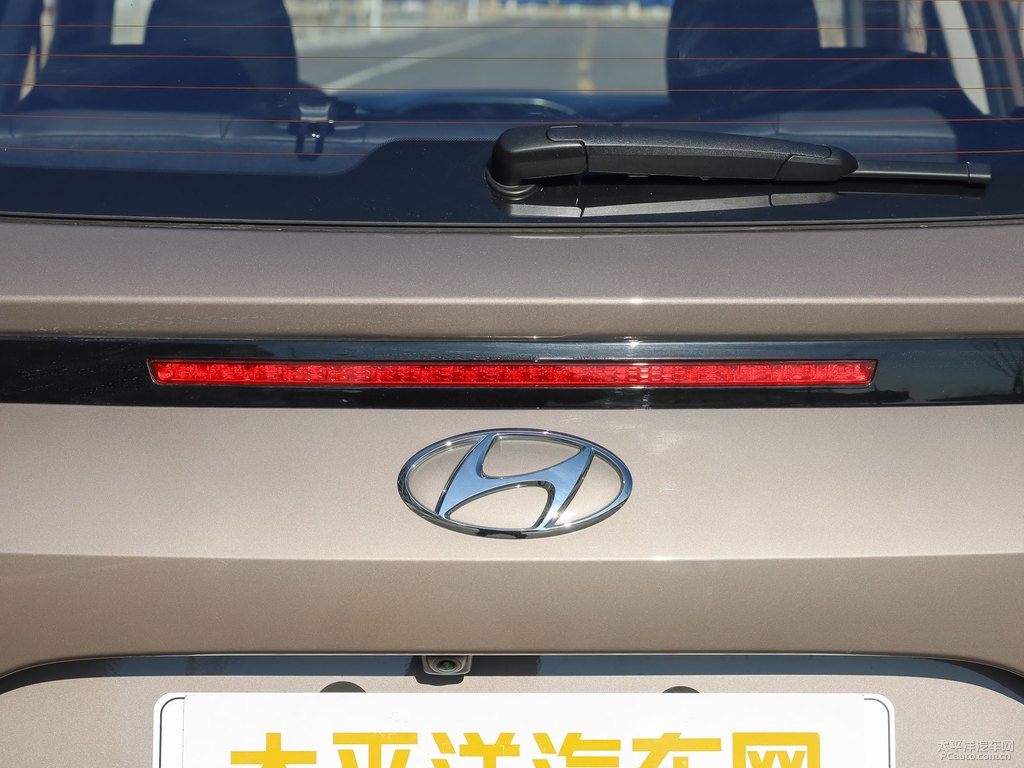 流沙金北京現(xiàn)代ix25車尾外觀圖片