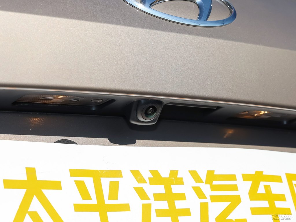 流沙金北京現(xiàn)代ix25車尾外觀圖片