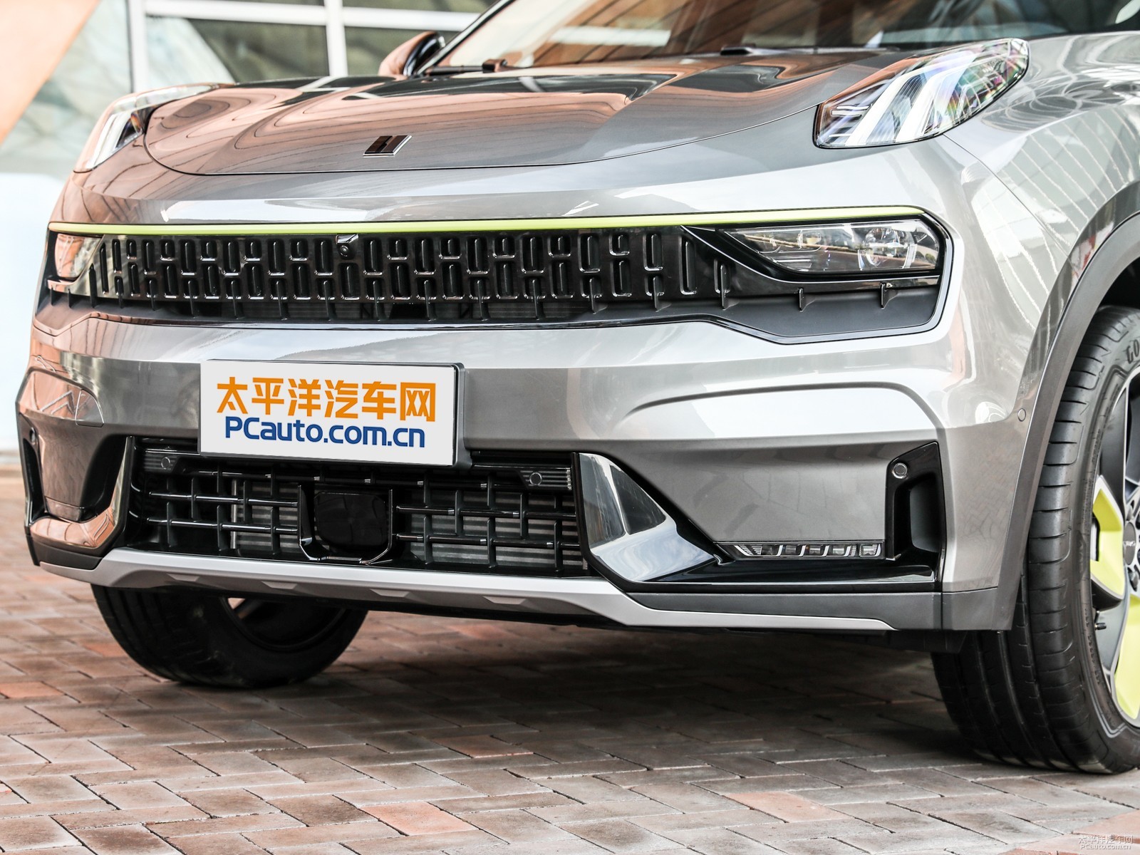 領(lǐng)克05外觀高清大圖