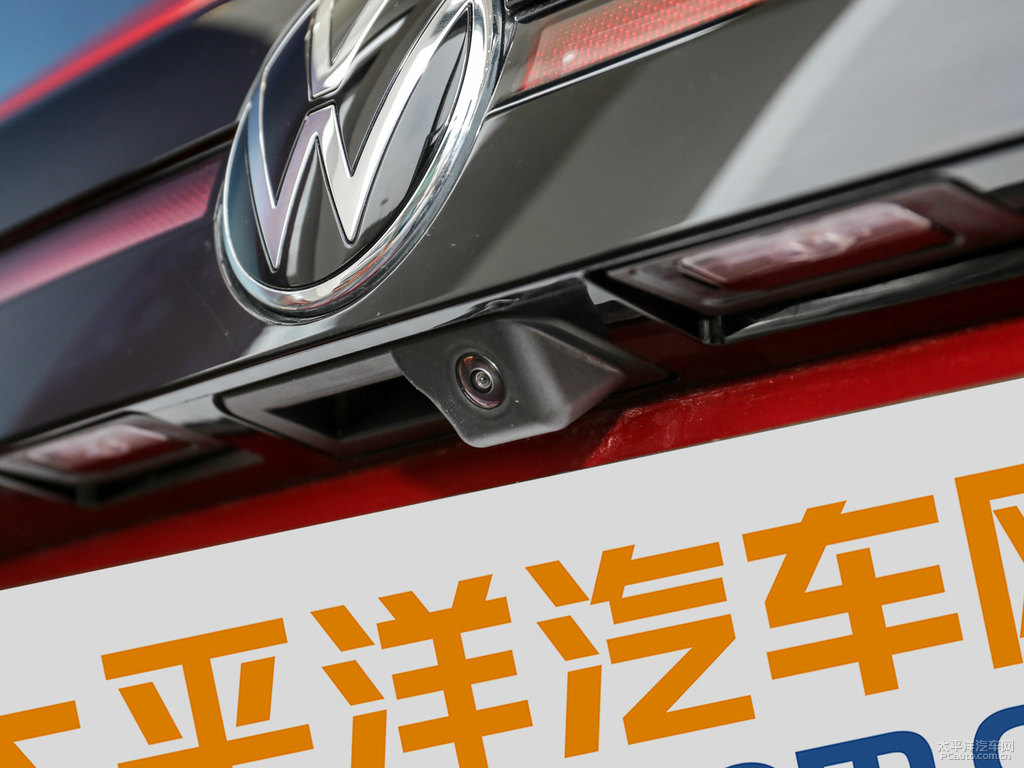 探影紅探影車尾外觀圖片