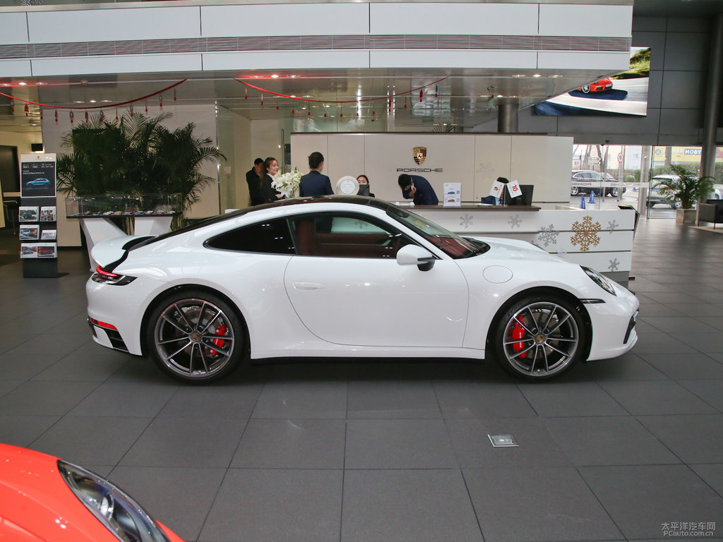 白色保時(shí)捷911整車外觀外觀圖片