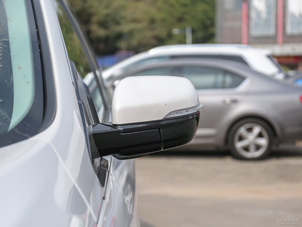 雅典娜白銳界L車身外觀圖片