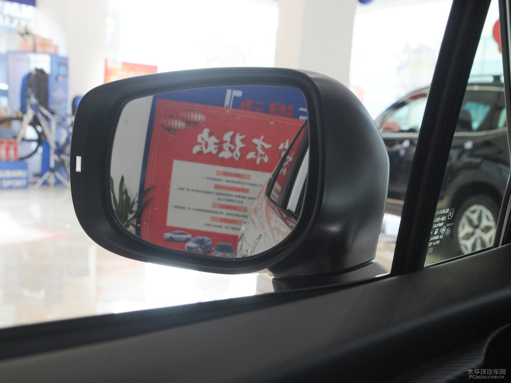 水晶珠光白森林人車身外觀圖片
