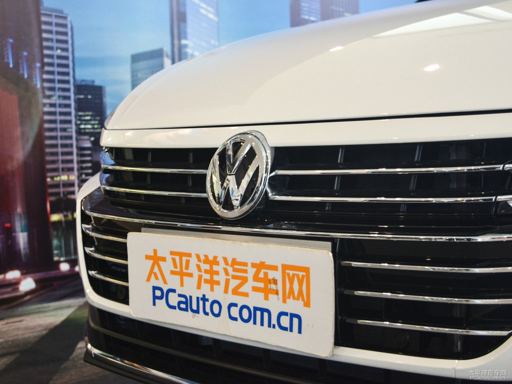 朱鷺白大眾CC車頭外觀圖片