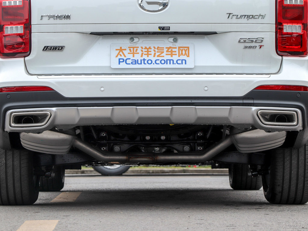 珍珠白傳祺GS8車尾外觀圖片