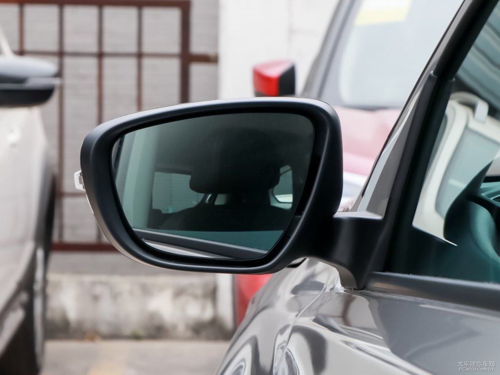 翡麗灰啟辰T70車身外觀圖片