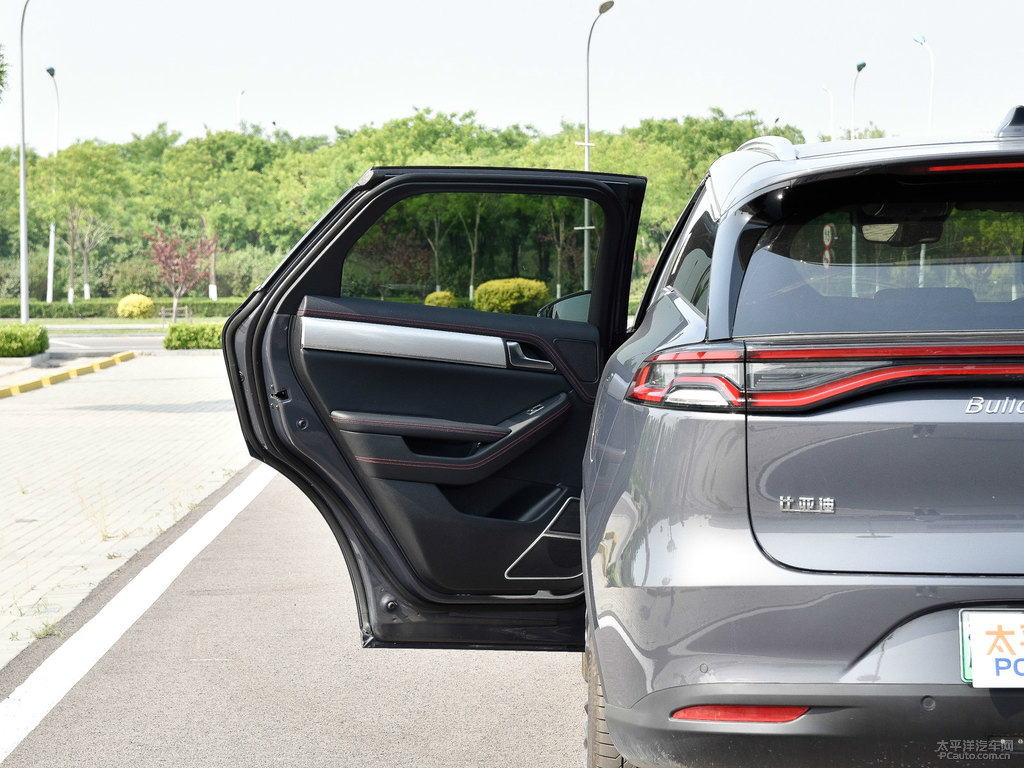 山脈灰唐新能源車廂內(nèi)飾圖片