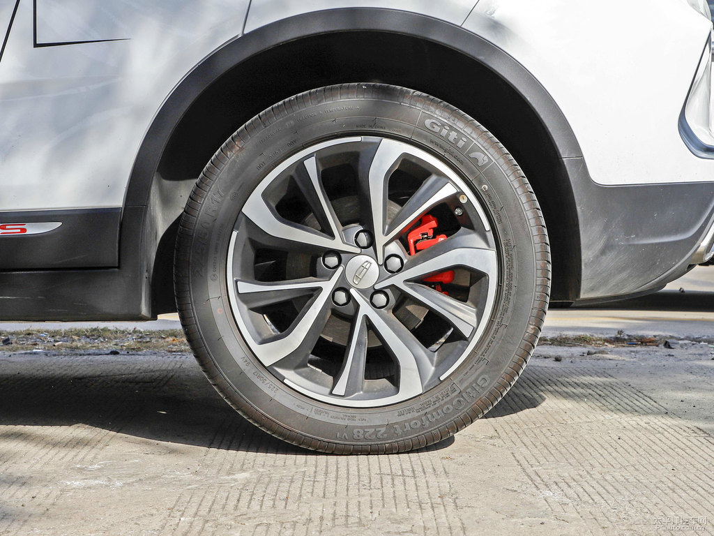 冰晶白帝豪GS車身外觀圖片