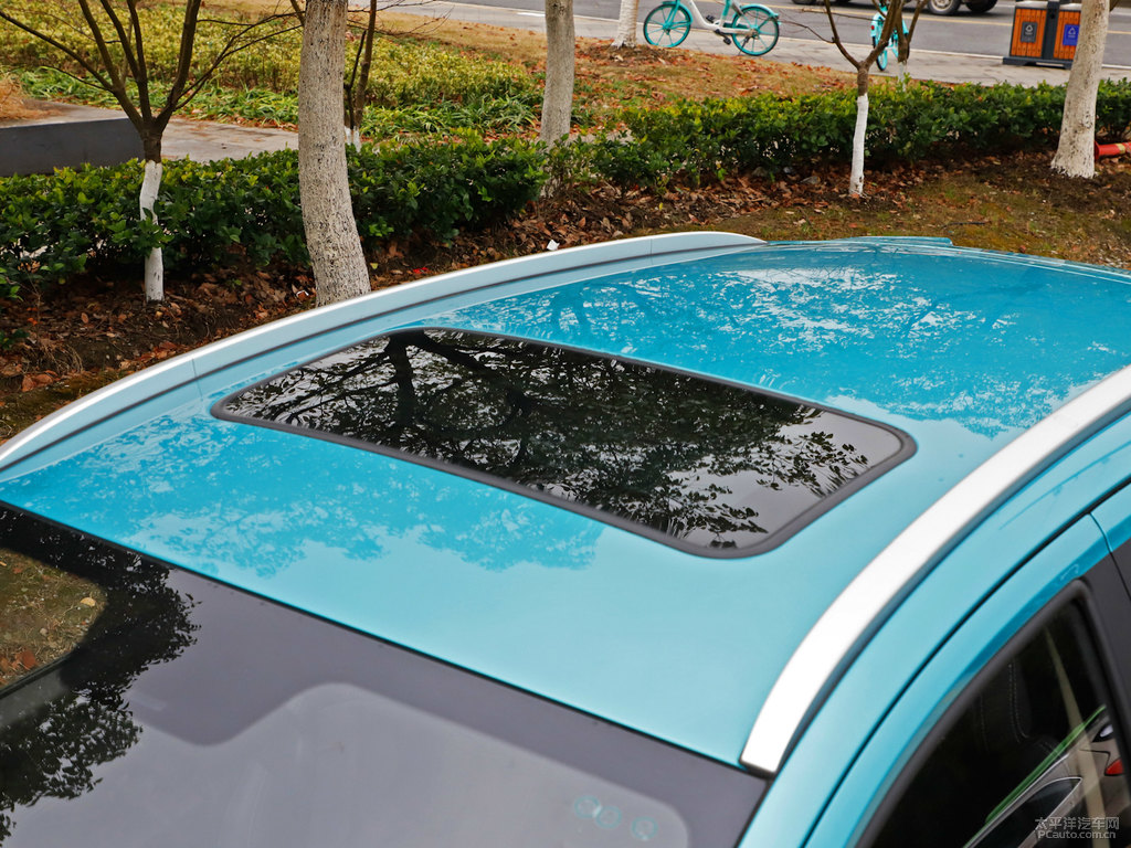 星耀藍(lán)遠(yuǎn)景X3車身外觀圖片