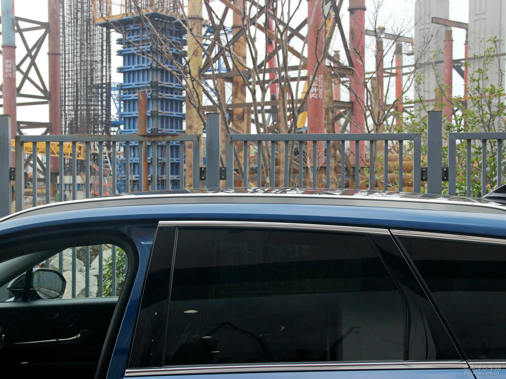 藝境藍(lán)冒險(xiǎn)家車身外觀圖片