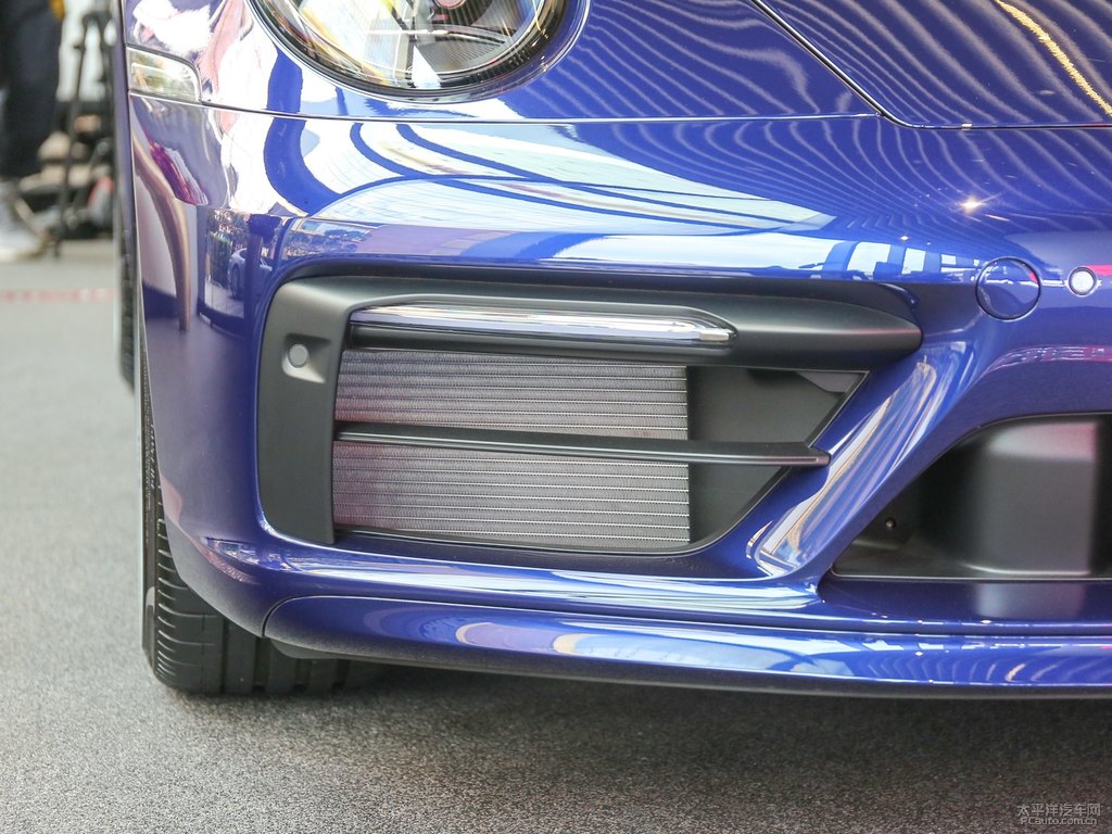 龍膽藍(lán)保時(shí)捷911車頭外觀圖片