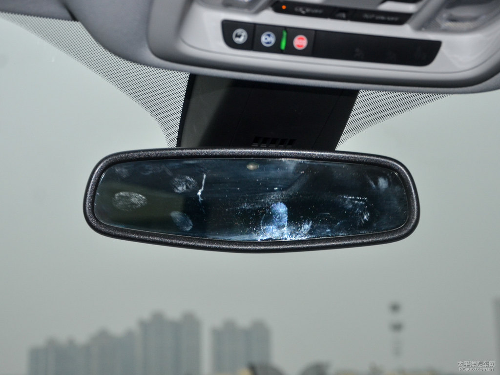 雪域白昂科旗車(chē)廂內(nèi)飾圖片