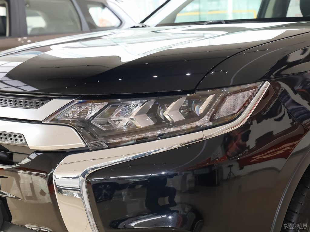 珍珠黑歐藍(lán)德車頭外觀圖片