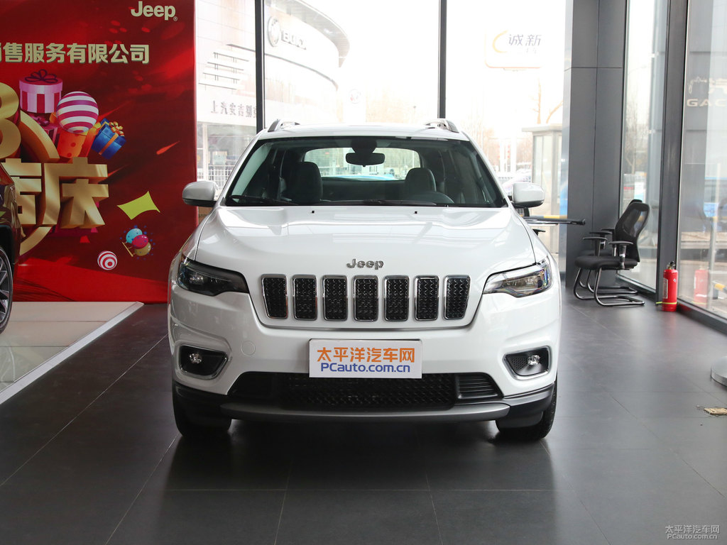 皓白自由光整車外觀外觀圖片