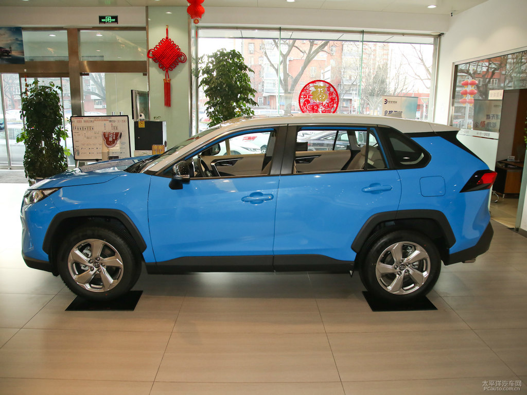 愛琴海藍(lán)RAV4榮放整車外觀外觀圖片