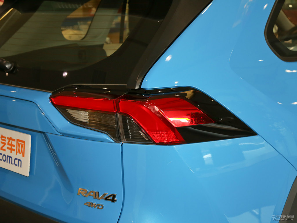 愛琴海藍(lán)RAV4榮放車尾外觀圖片