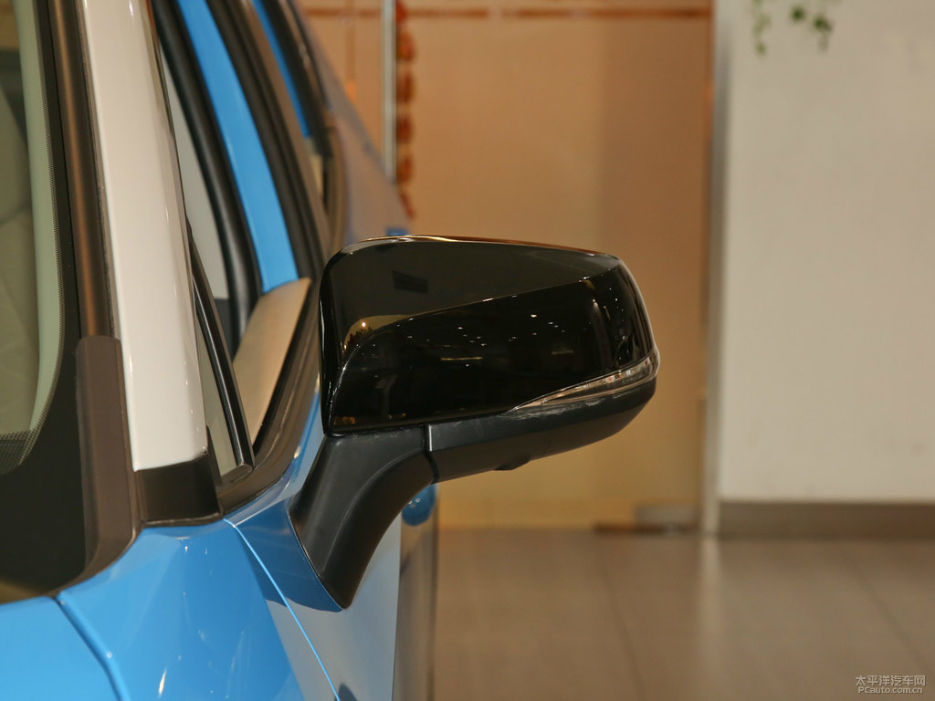 愛琴海藍(lán)RAV4榮放車身外觀圖片