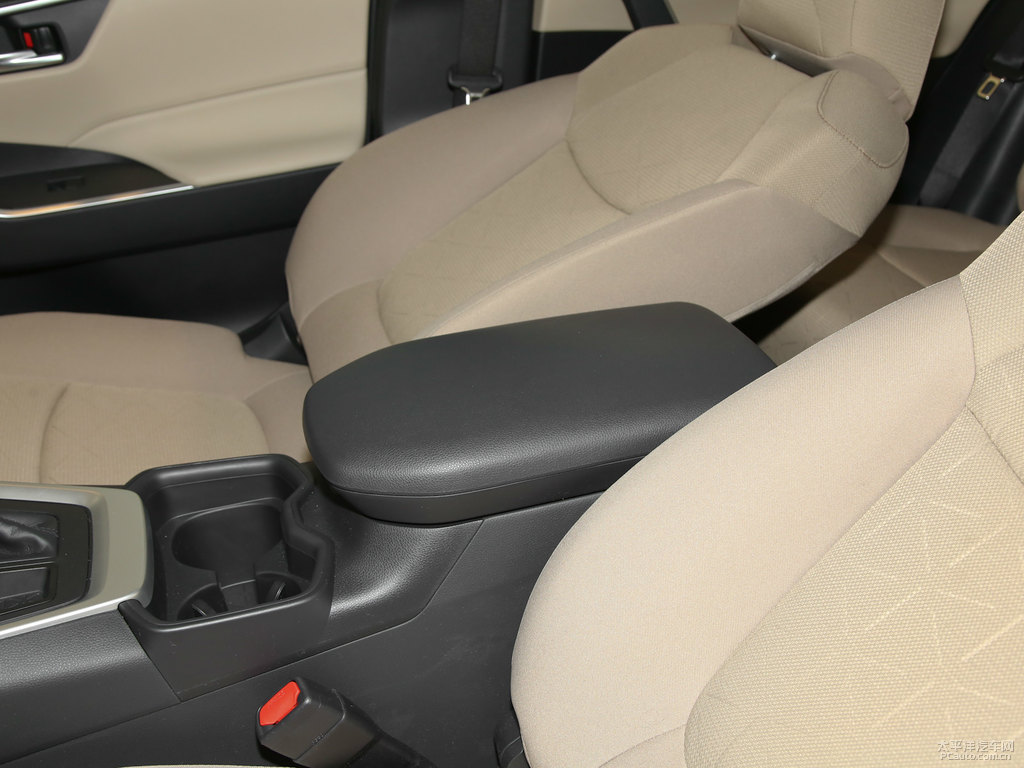 愛琴海藍(lán)RAV4榮放座椅內(nèi)飾圖片