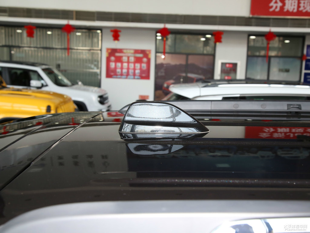 北極黑大指揮官車身外觀圖片