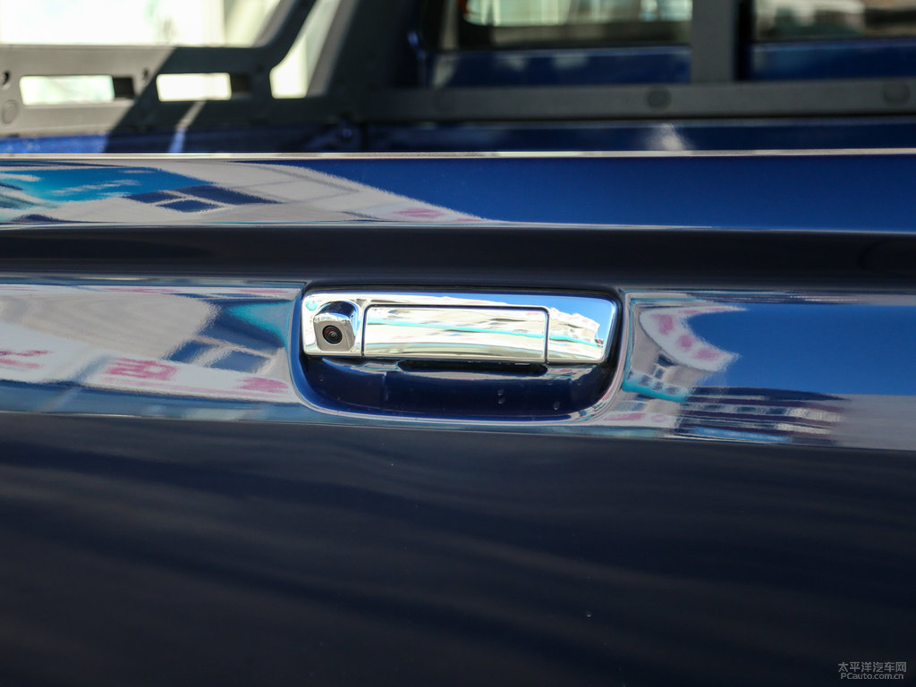 {D-MAX܇β^DƬ