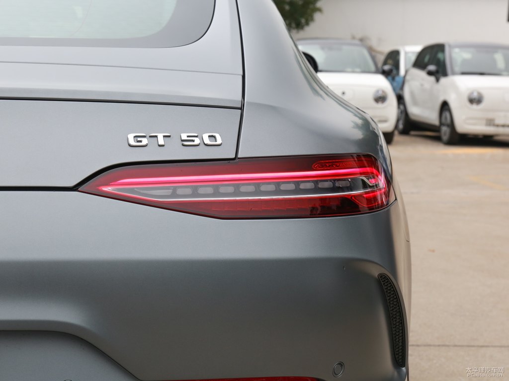 ¹ʯɫAMG GT܇β^DƬ