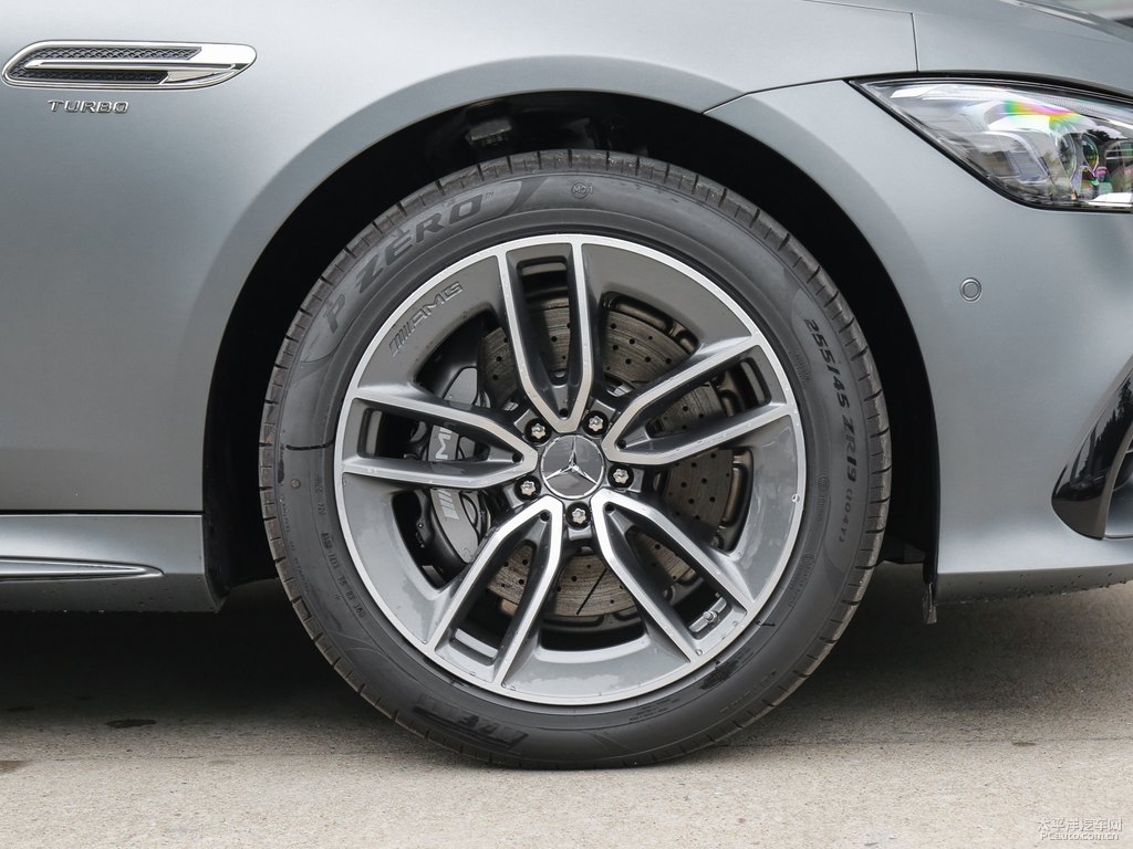 月光石亞光灰色AMG GT車身外觀圖片