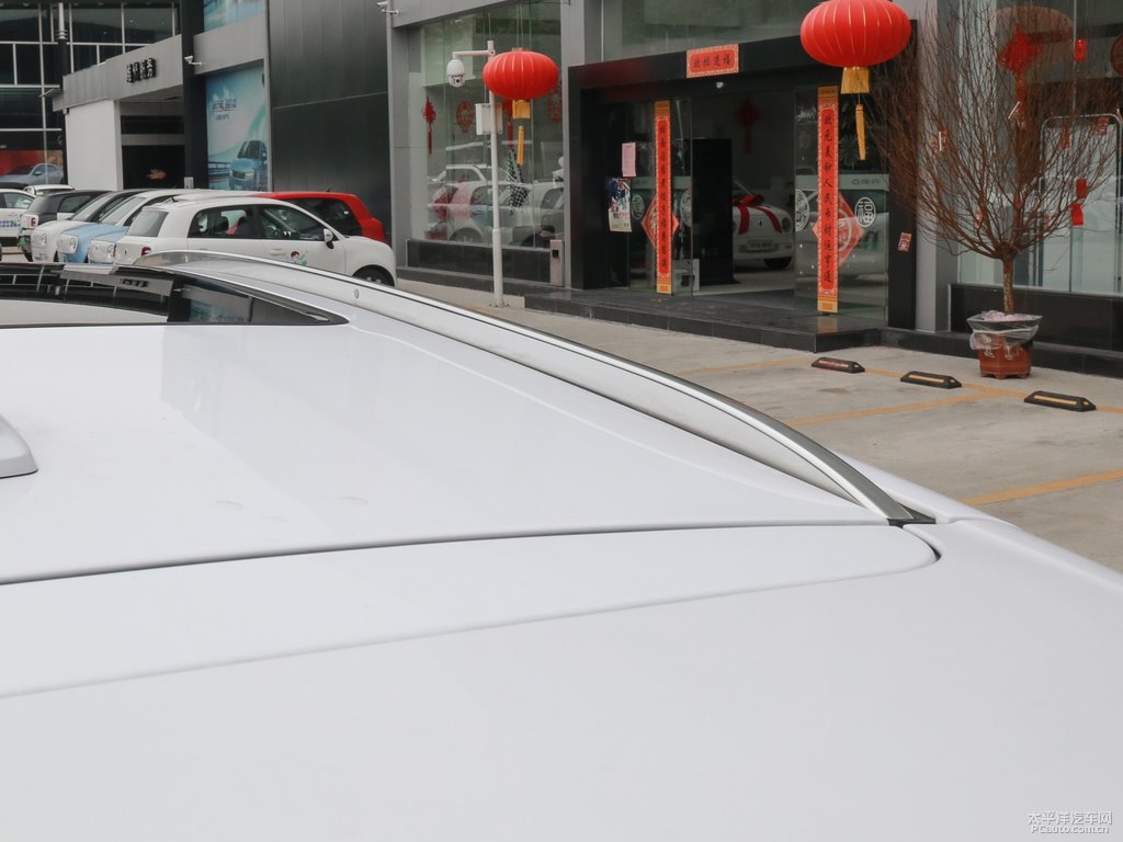 月光白騰勢X車身外觀圖片
