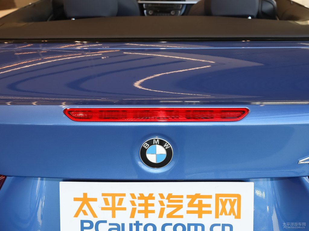 埃斯托藍寶馬4系車尾外觀圖片