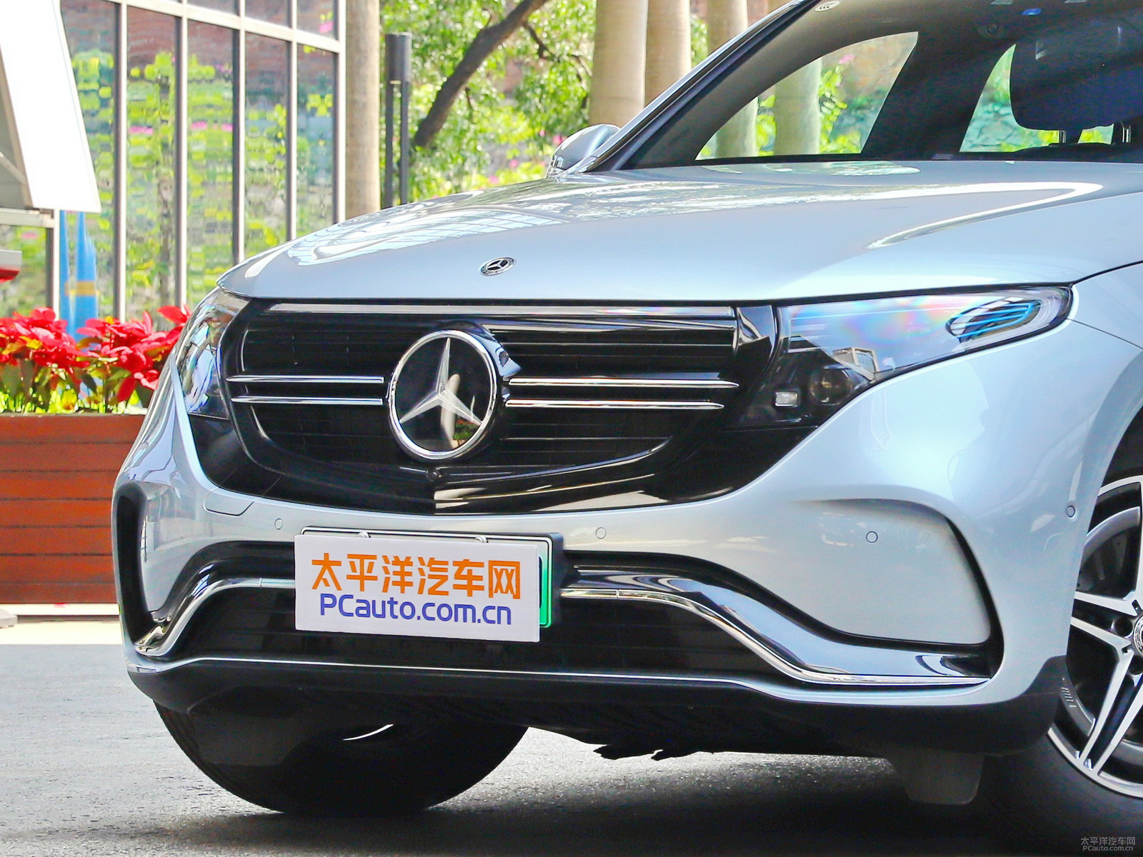 奔馳EQC外觀高清大圖