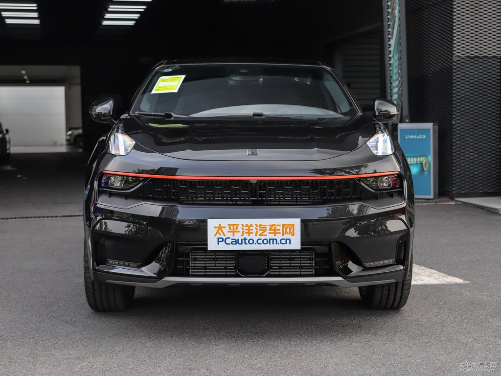 黑領(lǐng)克05車(chē)頭外觀圖片