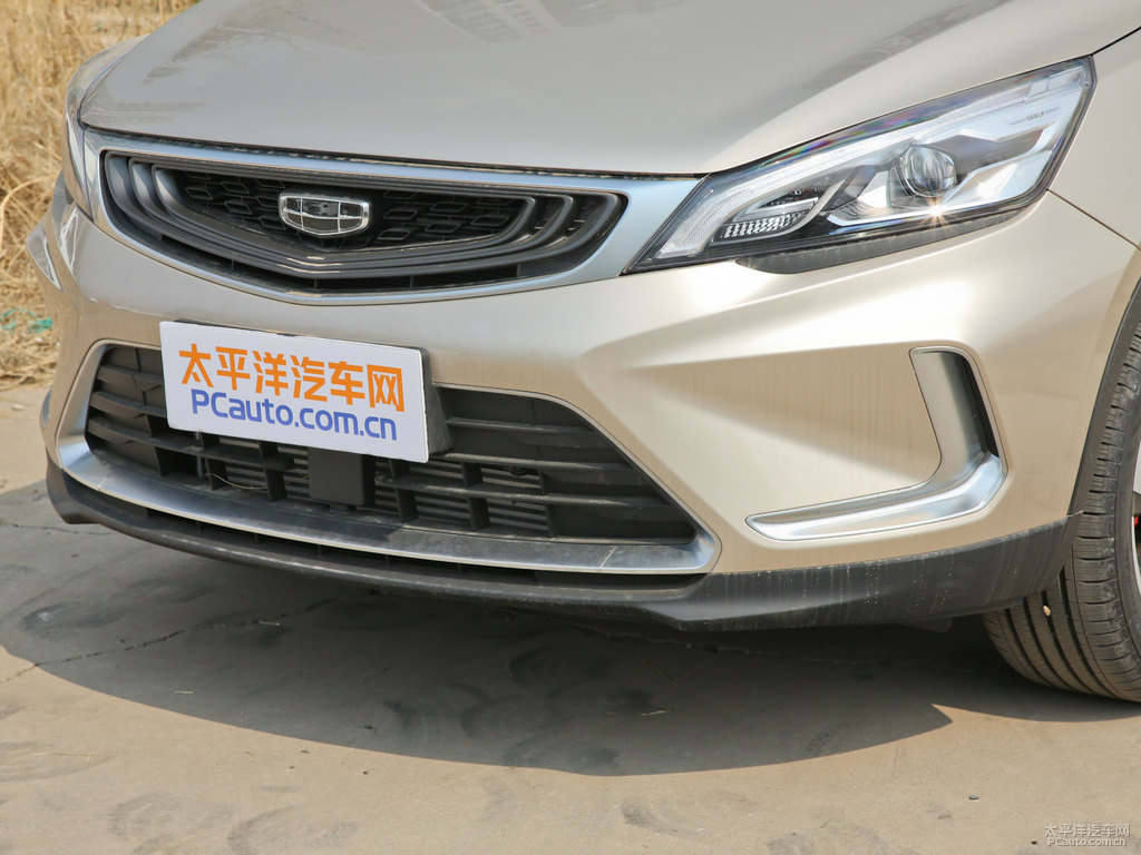 琥珀金帝豪GS車頭外觀圖片