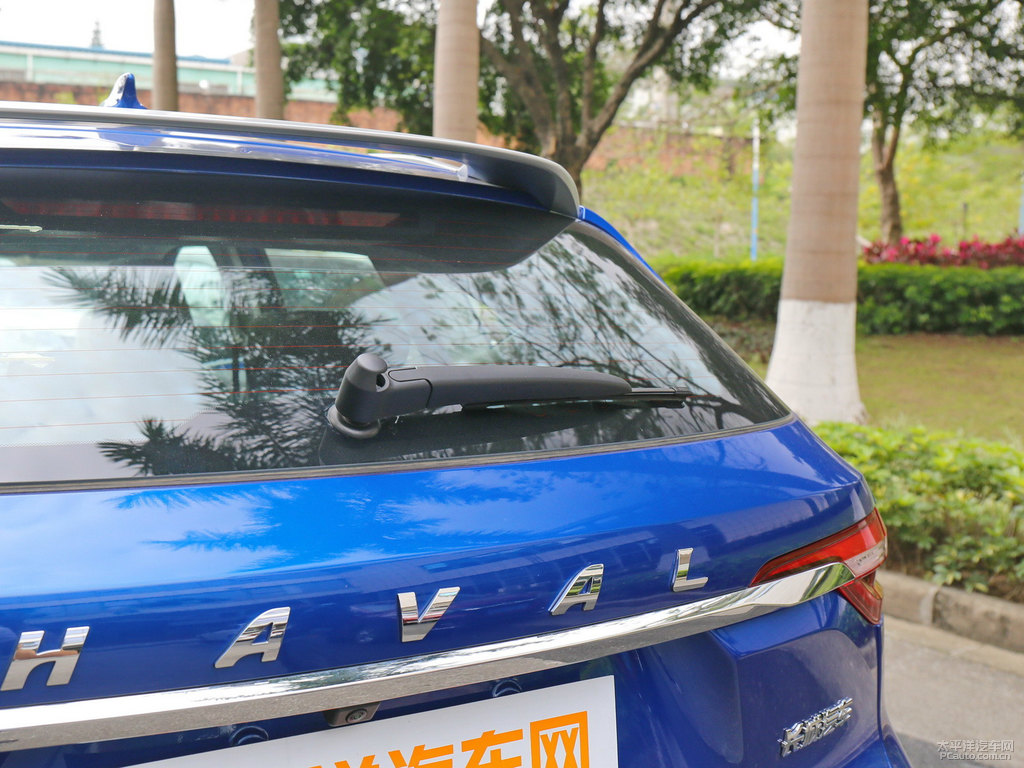 深海藍哈弗F7車尾外觀圖片