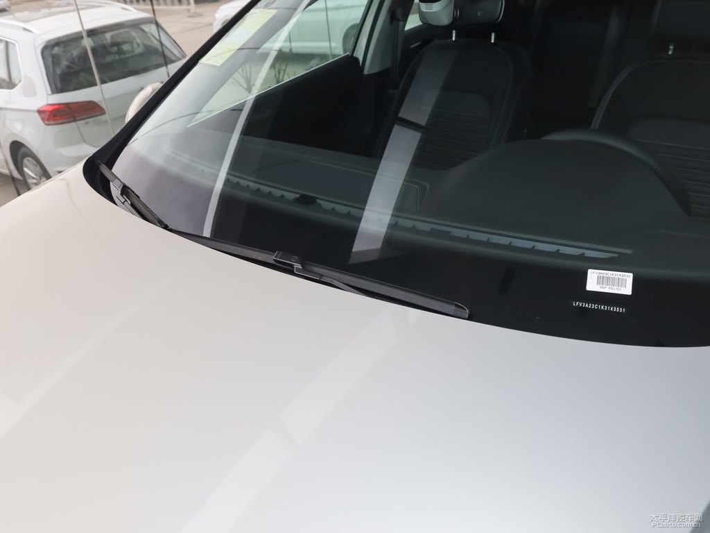 凱撒金邁騰車身外觀圖片
