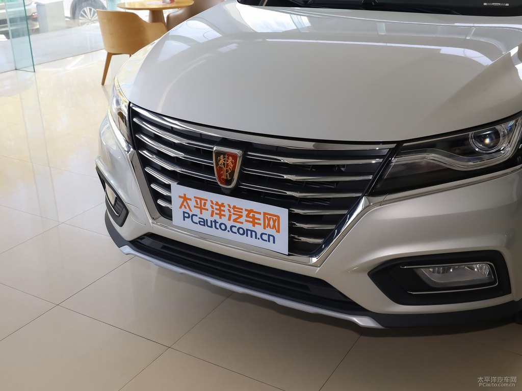 騎士銀榮威RX5車頭外觀圖片