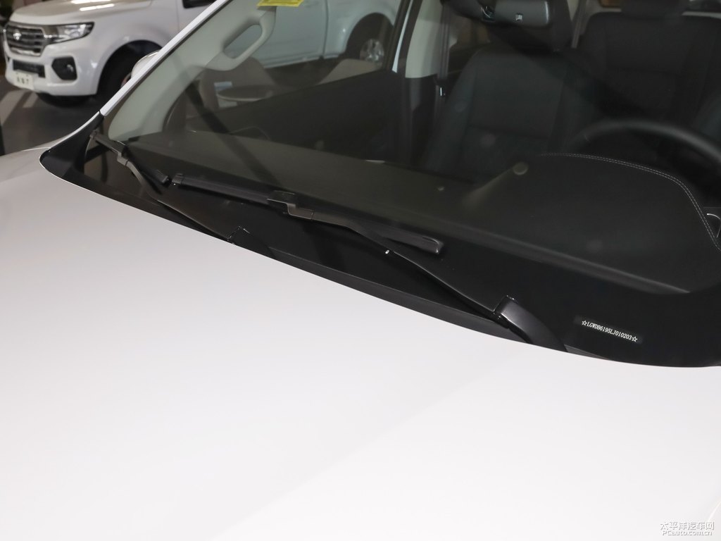 簡約白炮車身外觀圖片