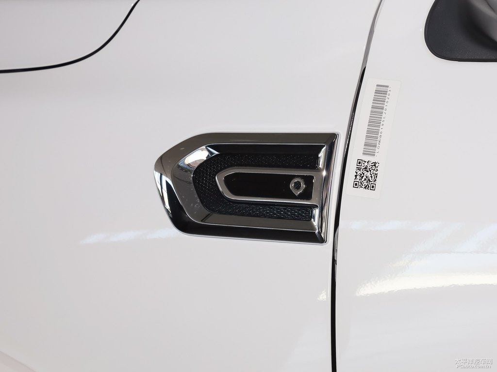簡約白炮車身外觀圖片
