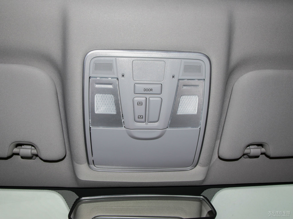 炫晶白長安CS75 PLUS車廂內(nèi)飾圖片
