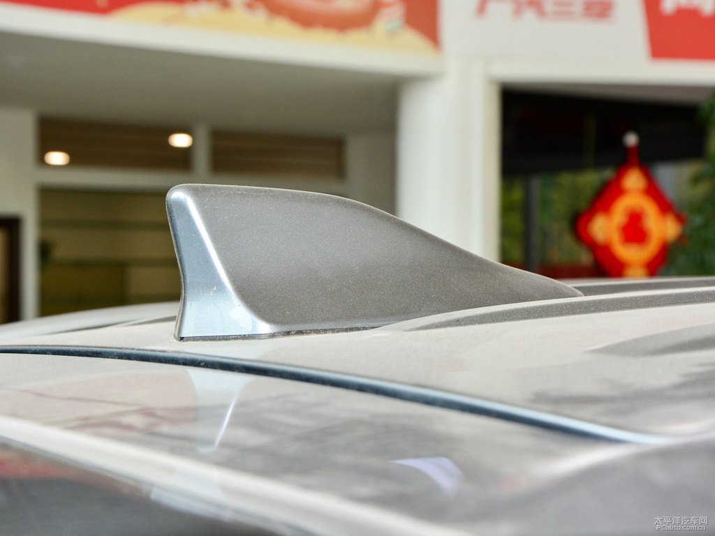 鈦灰歐藍德車身外觀圖片