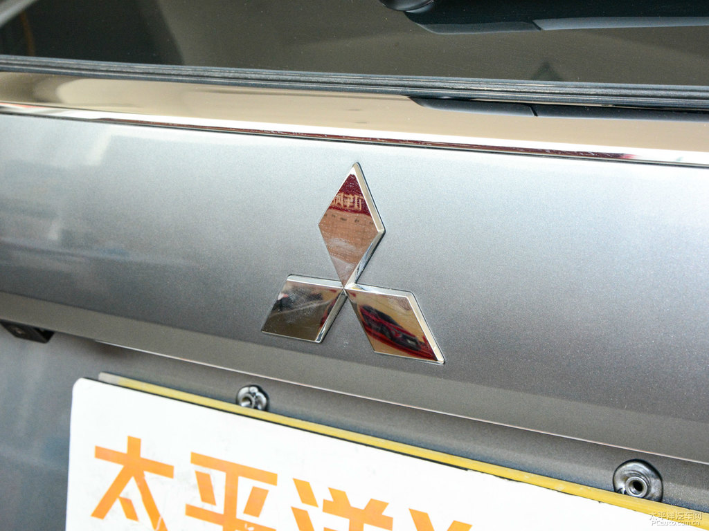 鈦灰歐藍(lán)德車頭外觀圖片