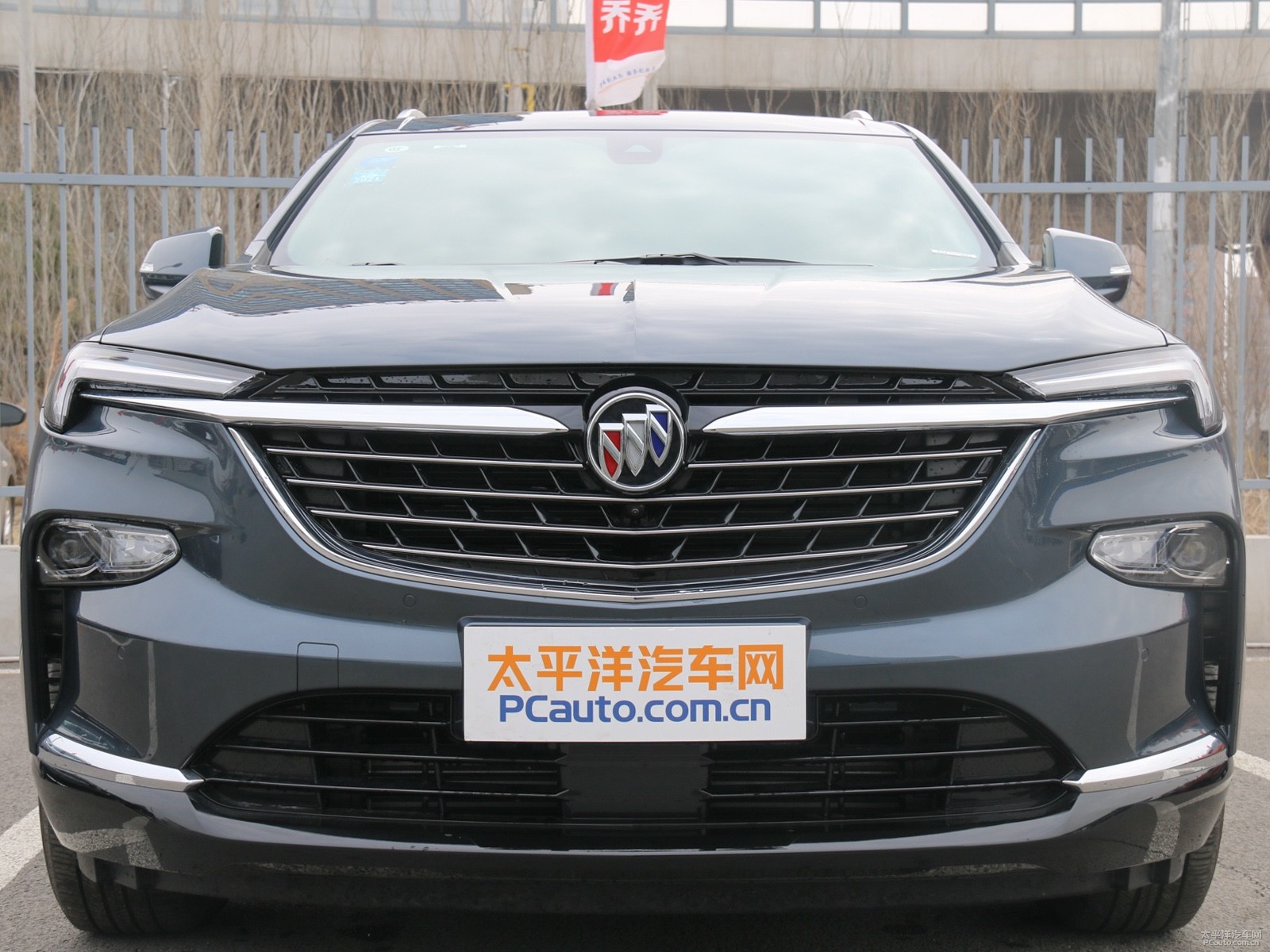 昂科旗外觀高清大圖