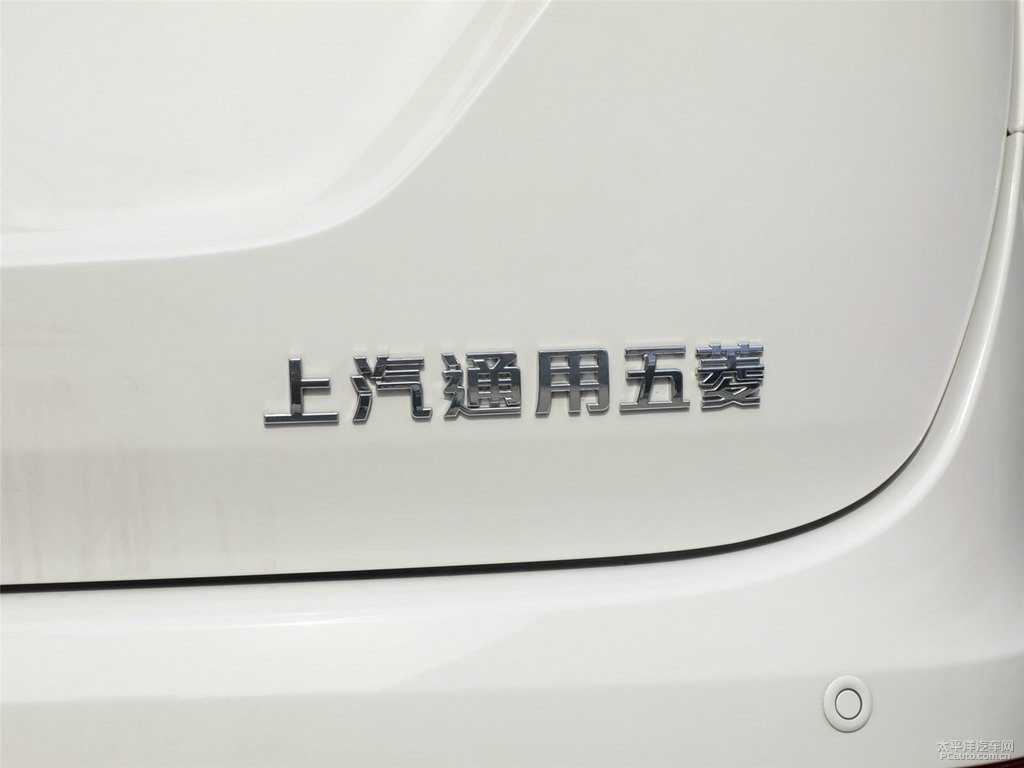 糖果白寶駿730車尾外觀圖片