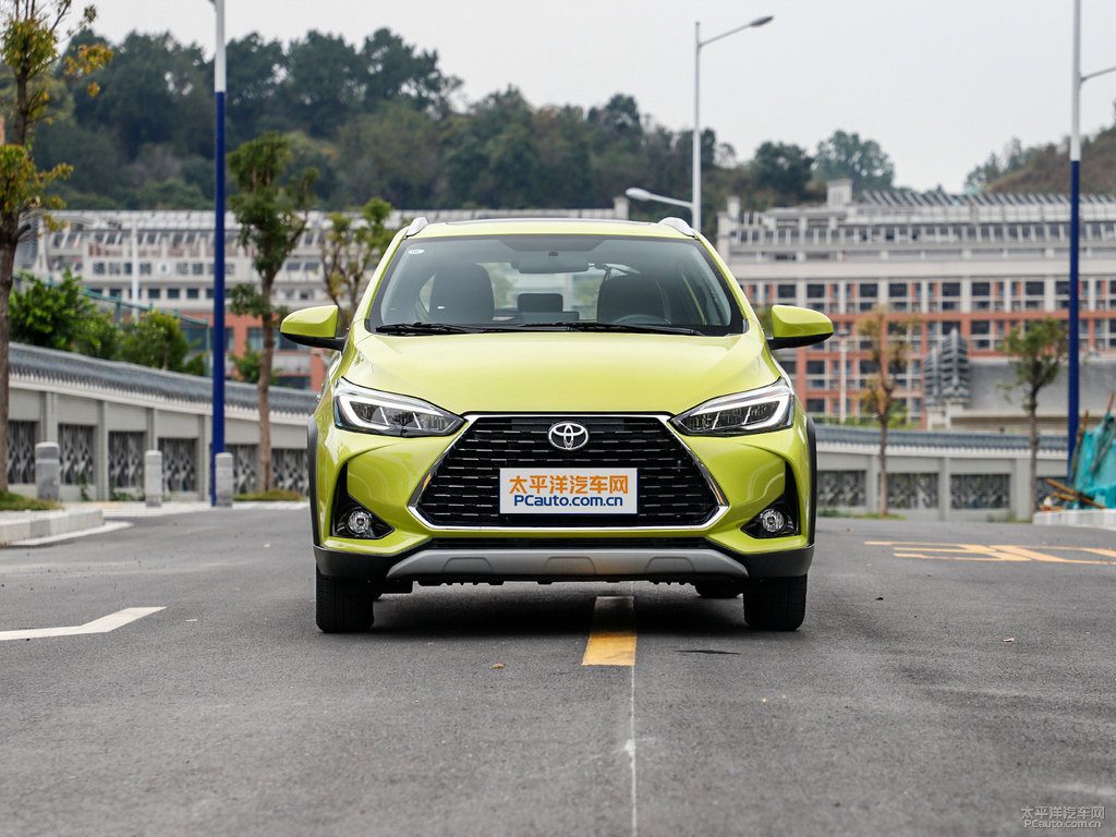 檸檬黃YARiS L 致炫X整車外觀外觀圖片