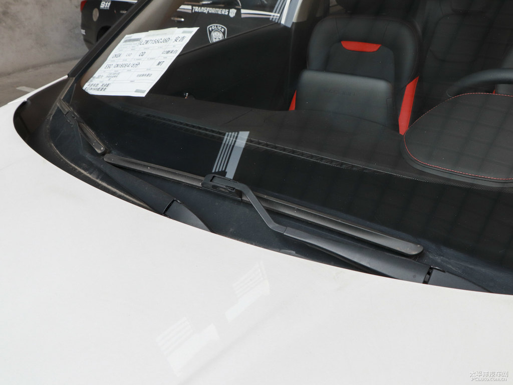 糖果白寶駿510車(chē)身外觀圖片