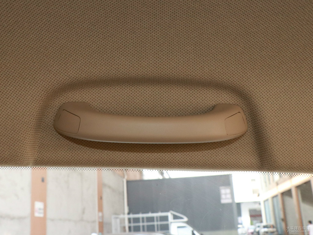 大地棕寶駿730車廂內(nèi)飾圖片