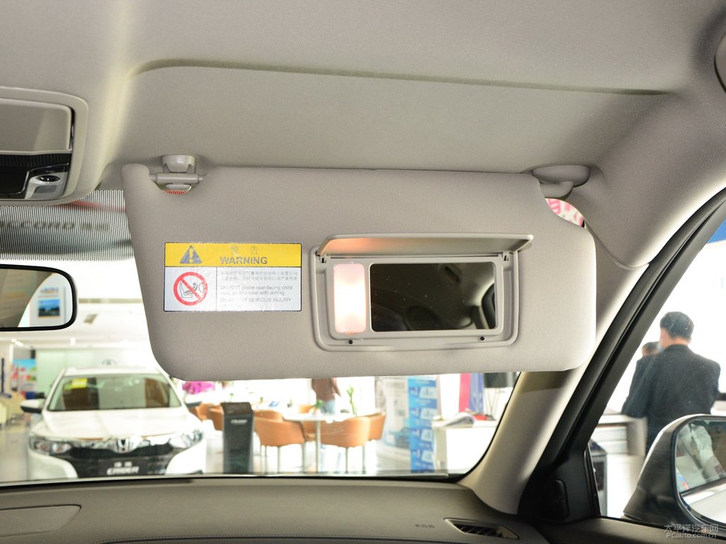 星月白冠道車廂內(nèi)飾圖片