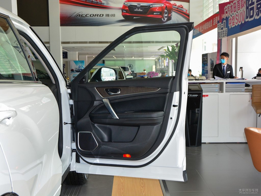 星月白冠道車廂內(nèi)飾圖片
